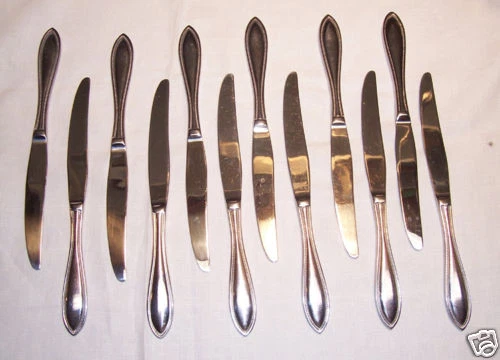 12 WALLACE AMERICAN TRADITION Silverware 18/10 Stainless Steel DINNER KNIFE Set
