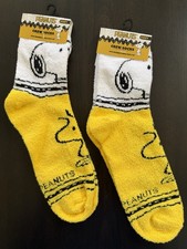 Peanuts Snoopy Woodstock Cozy Plush Crew Socks 2 Pairs Womans Size Med NWT