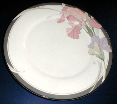 2 Noritake Japan #956/9091 New Decade CAFE du SOIR 8-3/8'' Salad Plates TWO (X8)