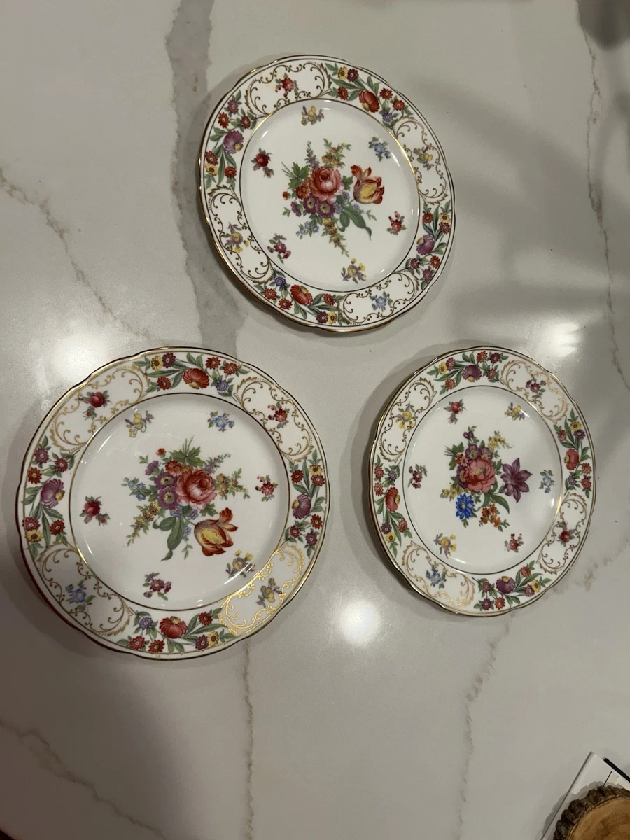 Dresden Plate In Antique Ceramic & Porcelain Plates & Chargers for
