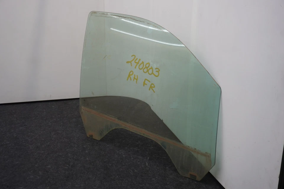 Vidrio ventana puerta delantera derecha OEM 20979115 Chevrolet Silverado 3500HD 2015-19 Foto 4 de 4