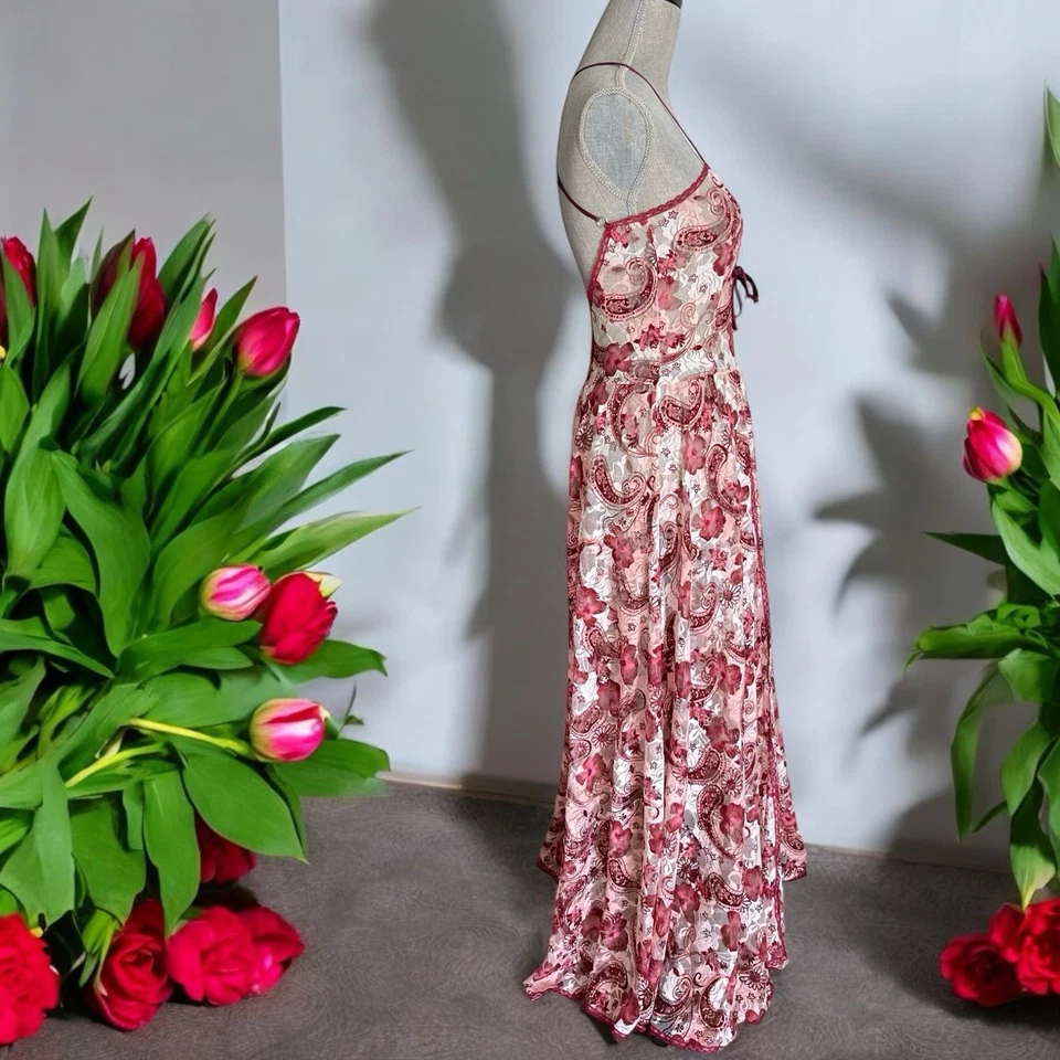 Vintage Burgundy Paisley Long Night Gown From Brazil, Size Small, Front Slit - Image 3 of 4