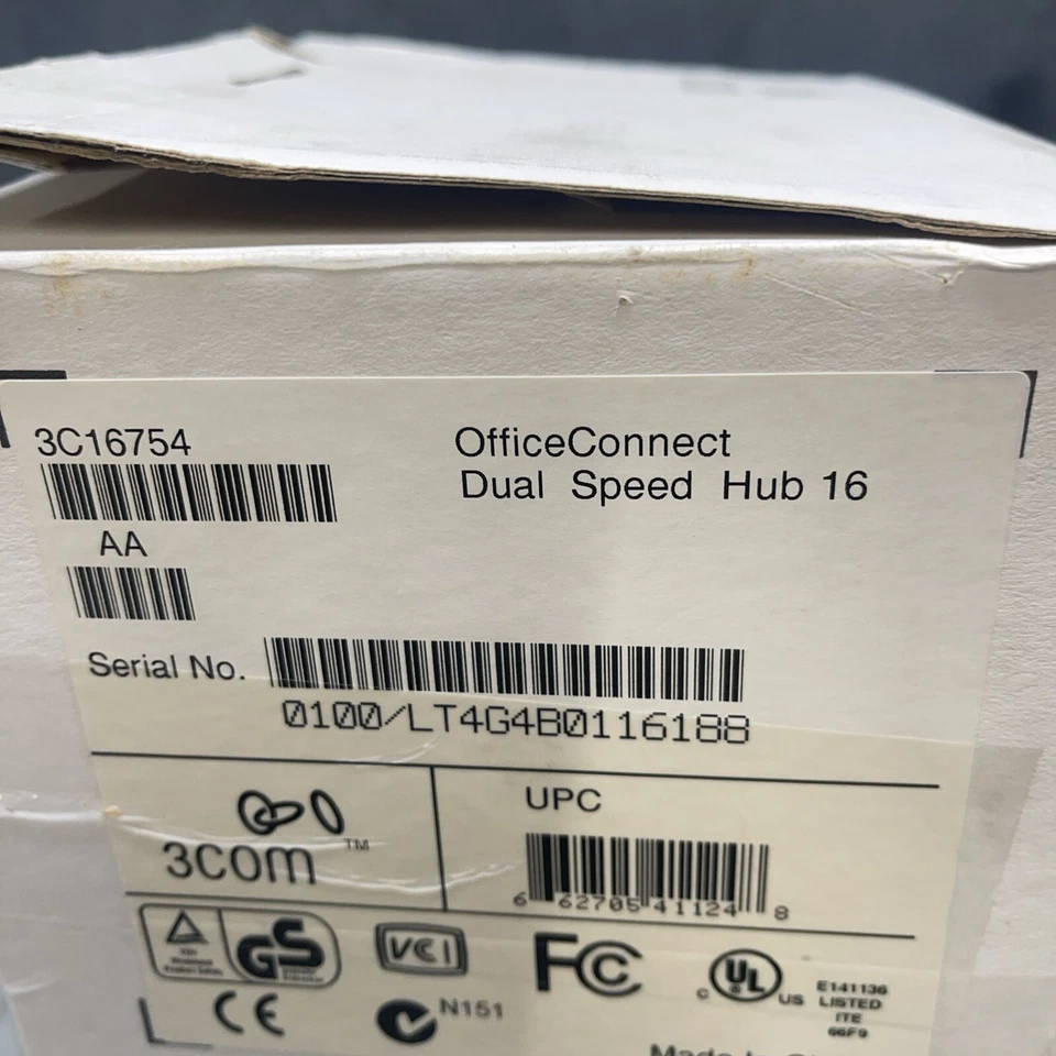 3COM OfficeConnect 16 Port Dual Speed Switch Plus 3C16792 NEW Plus Bonus Items - Image 2 of 4
