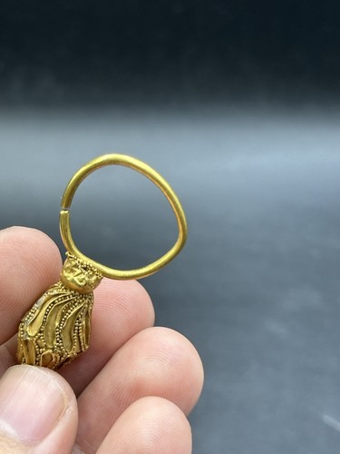 Hermoso pendiente griego antiguo de oro de 18 quilates muy raro - Imagen 7 de 13