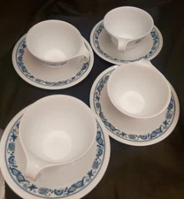 Set of 4 Corelle Old Town Blue Onion Floral Hook Coffee Tea Cups & Saucers 6 oz