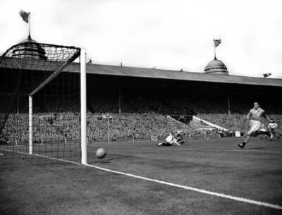Nat Lofthouse Bolton forward ground watching shot hit post dur- 1953 Old Photo