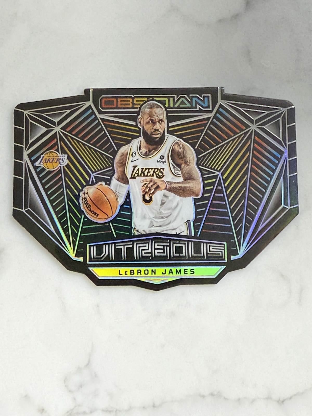2022-23 Obsidian Vitreous LeBron James Case Hit Die-cut SSP