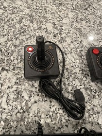 Atari Flashback  Classic Game Console And 2 Controllers H10607