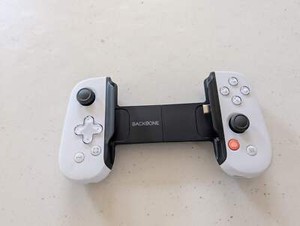 Backbone One - PlayStationÂ® Edition for iPhone - Lightning