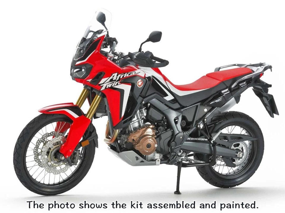 Honda CRF 1000L Africa Twin scala 1/6 kit modellino in plastica Tamiya Japan - Immagine 4 di 4