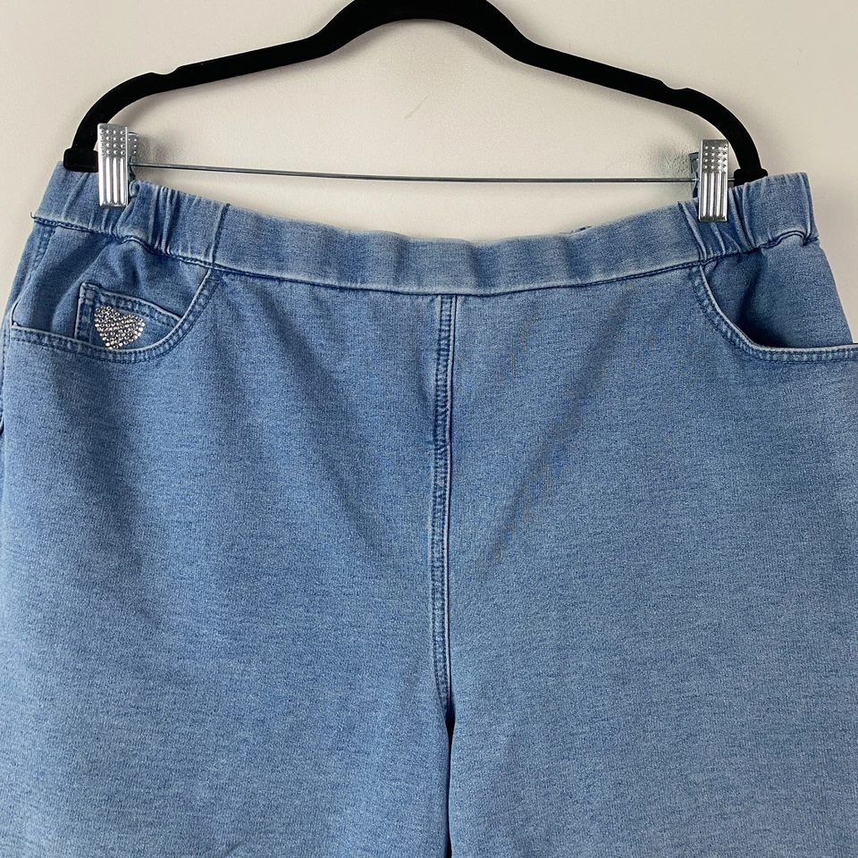 Quacker Factory DreamJeannes Knit Denim Shorts Size 1X Pull On Pockets Blue - Image 2 of 4
