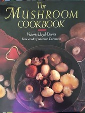 The Mushroom Cookbook by Lloyd-Davies, Victoria, Acceptable Book