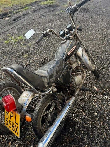 1981  SUZUKI QR 50 BARN FIND  ONE OWNER WITH KEYS  FS1-E   AP50 - Picture 2 of 4