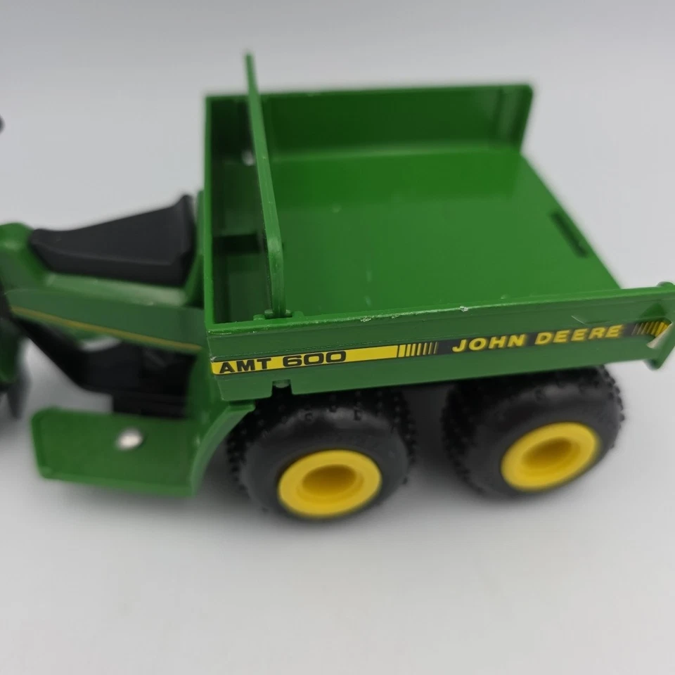 De colección Ertl John Deere AMT600 (transportador de todos los materiales) 1988 usado Foto 2 de 4