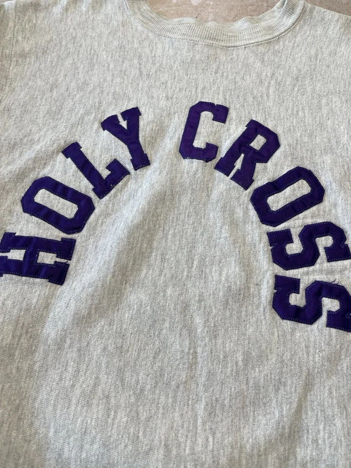 Sudadera Vintage Años 90 Holy Cross Champion Tejido Inverso Cuello Redondo Grande Hecha en EE. UU. Foto 3 de 4