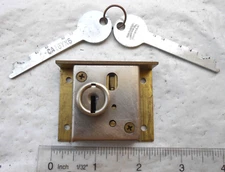 NOS Vintage EAGLE Lock   Trunk - Cabinet - Furniture - Door ...Collectors!!