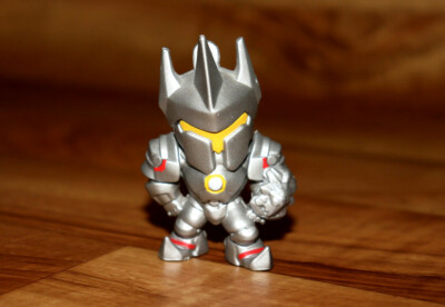 Blizzard Overwatch mini Figure Keychain Backpack Hanger Series 1 Reinhardt 2017 