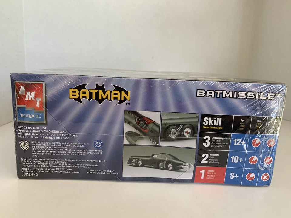 AMT Batman Batmissile 1/25 Model Kit 2003 Factory Sealed - Image 3 of 4
