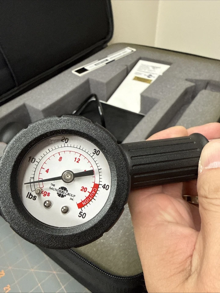 Dispositivo de tracción de cuello Saunder Cervical Hometrac con estuche de viaje. LEER Foto 4 de 4