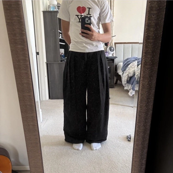 Trending Pleated Pants for Men: Your Fashion Must-Haves for 2025