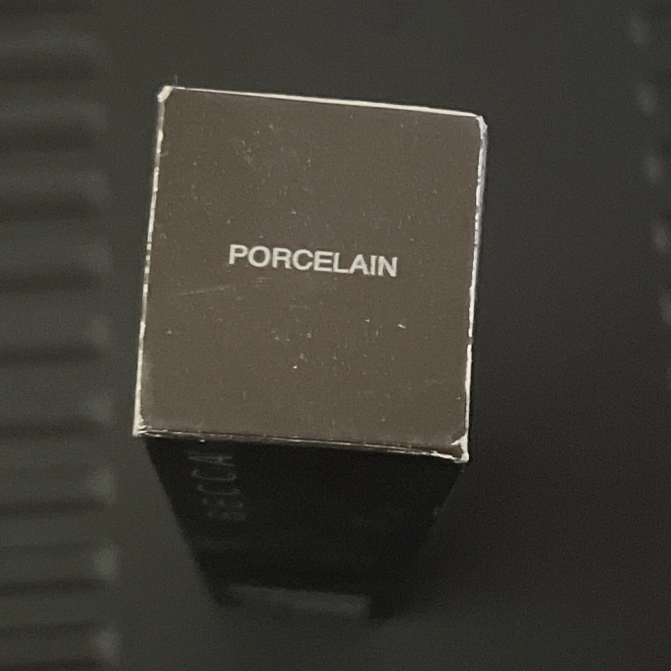 becca ultimate coverage foundation Porcelain - Image 2 of 2