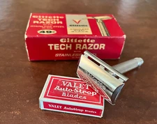 Vintage Gillette Tech Safety Razor Unused in Original Box w/ Valet Blades