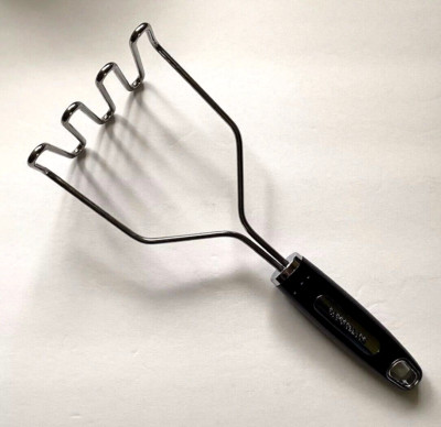 FARBERWARE POTATO MASHER Kitchen Utensil 10'' Long Black Handle Stainless Steel