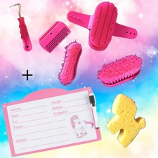 L-Sport Zubehör für dein Holzpferd oder Hobby Horse Putzsachen und Stalltafel...