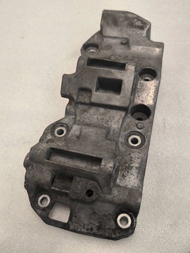 BMW 1 F20 F21 2012 Halterung Lichtmaschine 8506863 Diesel 105kW RWL2297