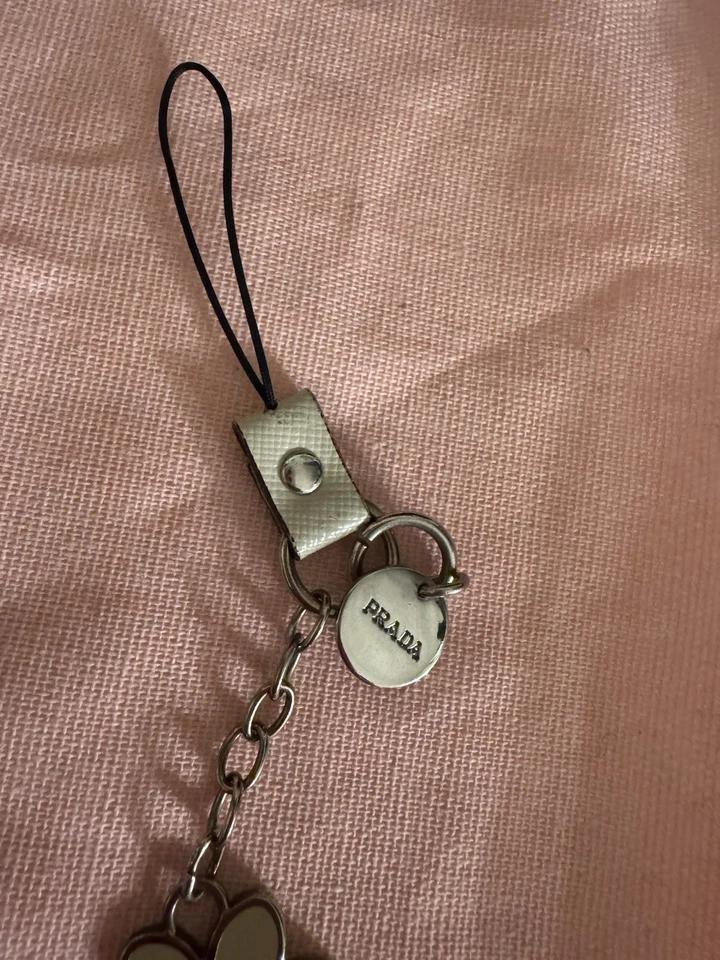 Dije de bolso y teléfono Prada Foto 3 de 3