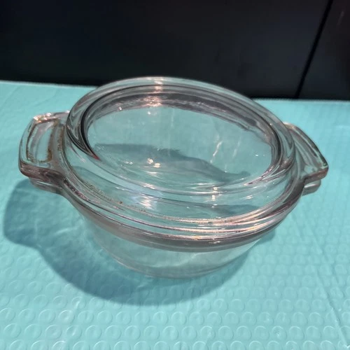 Vintage Anchor Hocking 20 oz Casserole Dish with Lid  Made in the USA