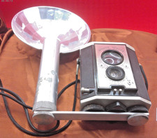 Vintage Kodak Brownie Reflex 20 w/Flash UNTESTED BN23