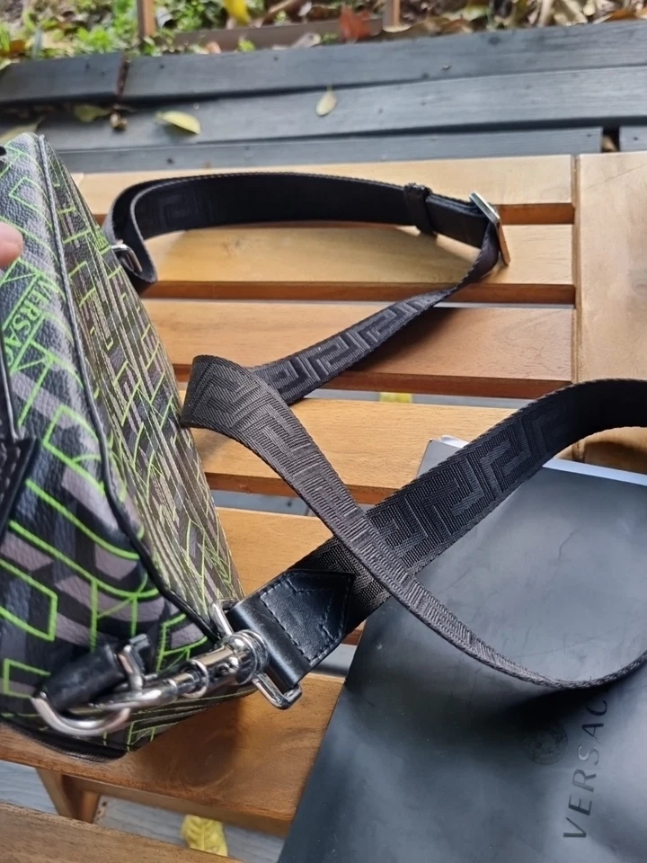 Versace Leather Crossbody bag Great condition Black Leather Unisex Authentic - Image 4 of 4