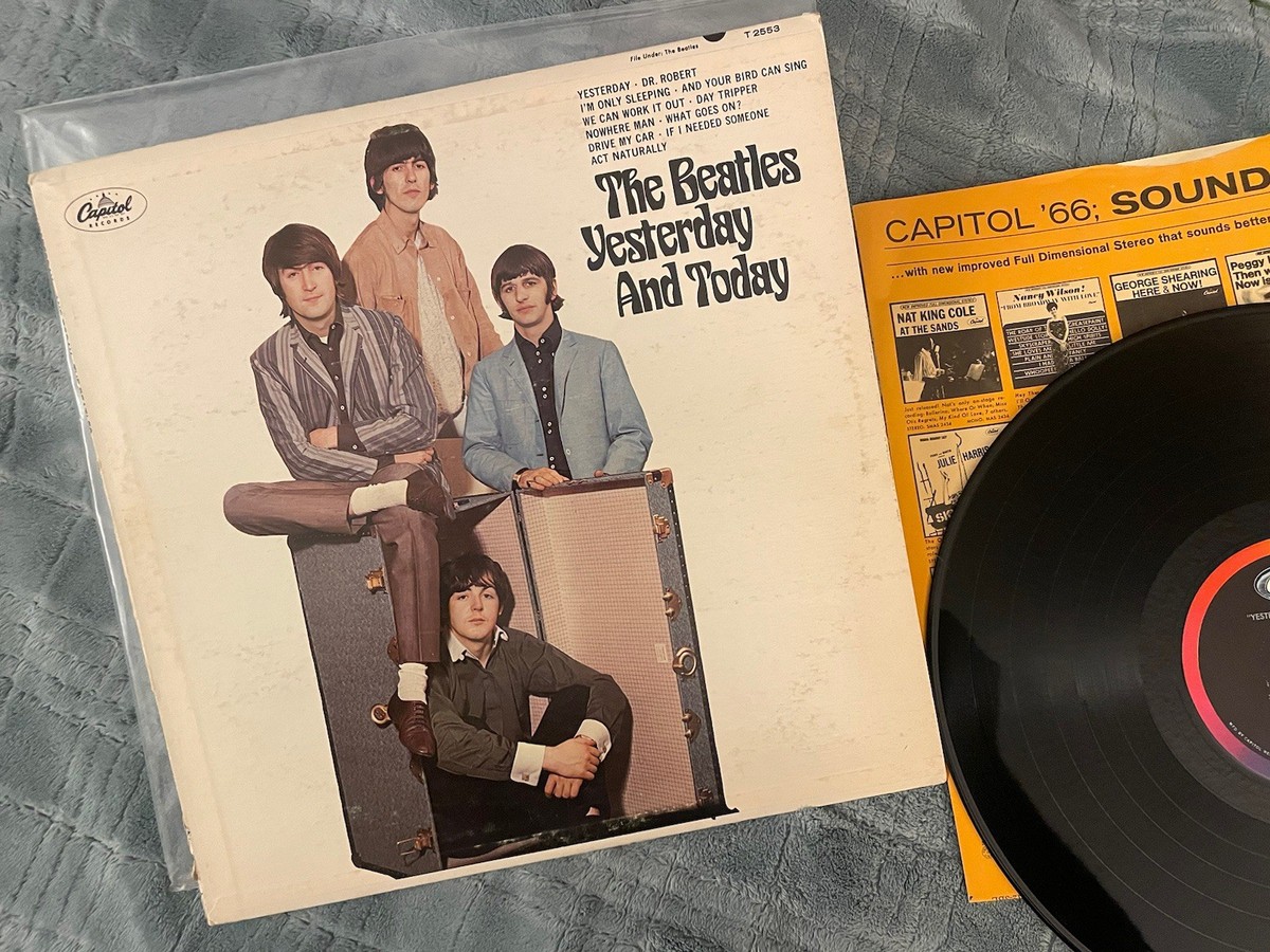 The Beatles yesterday and today vinyl lp excellent record 33 1/3