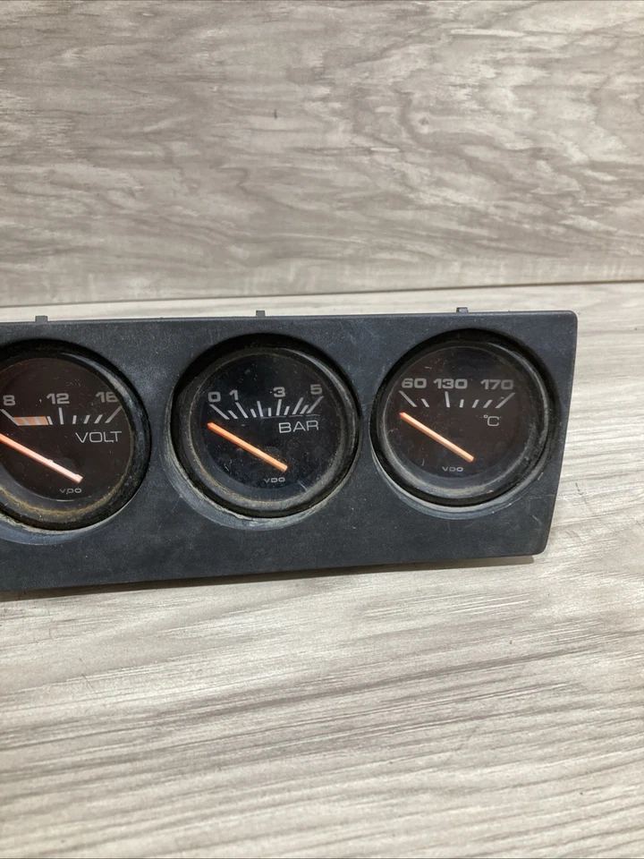 Soporte Medidores AUDI 80 B2 CUPÉ QUATTRO TIPO 81/85 8084 VDO Foto 4 de 4