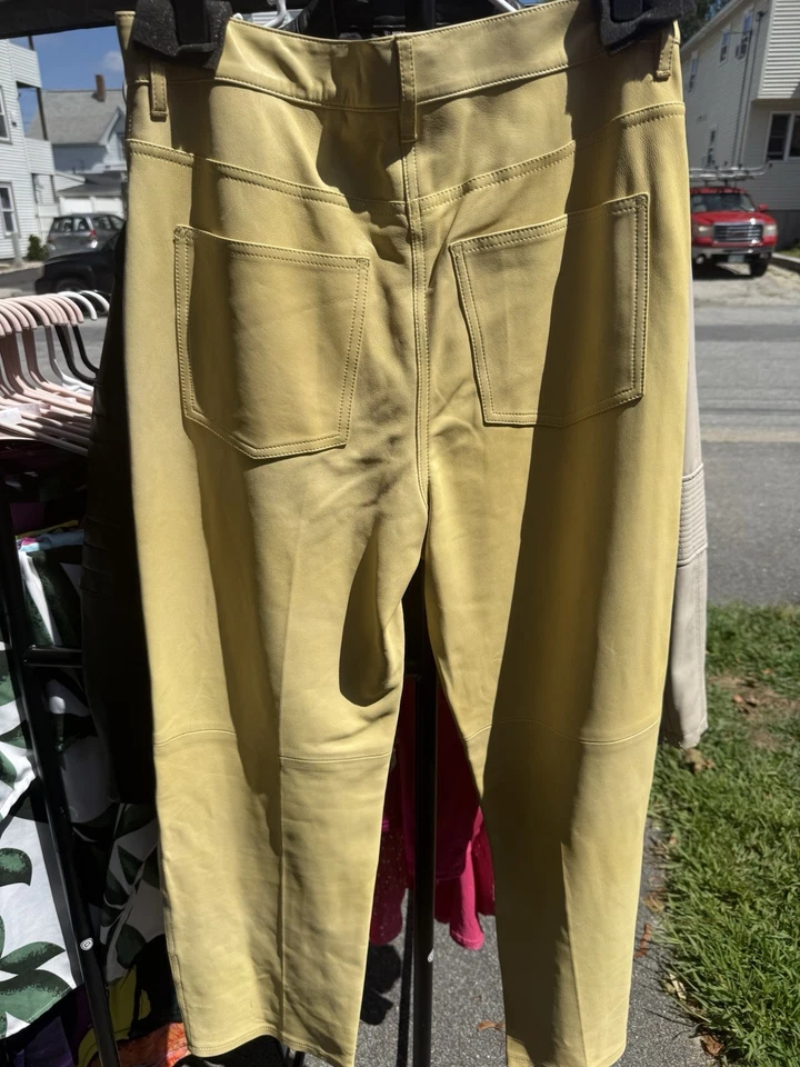 Pantalones cortos de cuero de cordero Rebecca Taylor en amarillo palomino talla 8 primavera $895 Foto 3 de 4