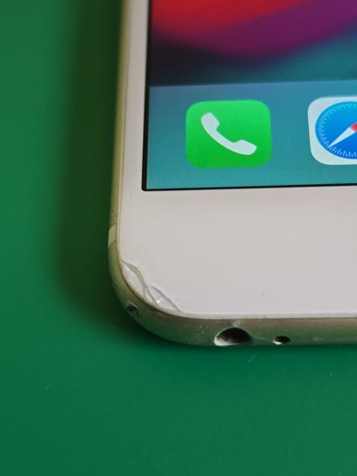 Apple iPhone 6 (Unlocked) 128GB in Gold - Faulty Read. (DK737) - Image 3 of 4