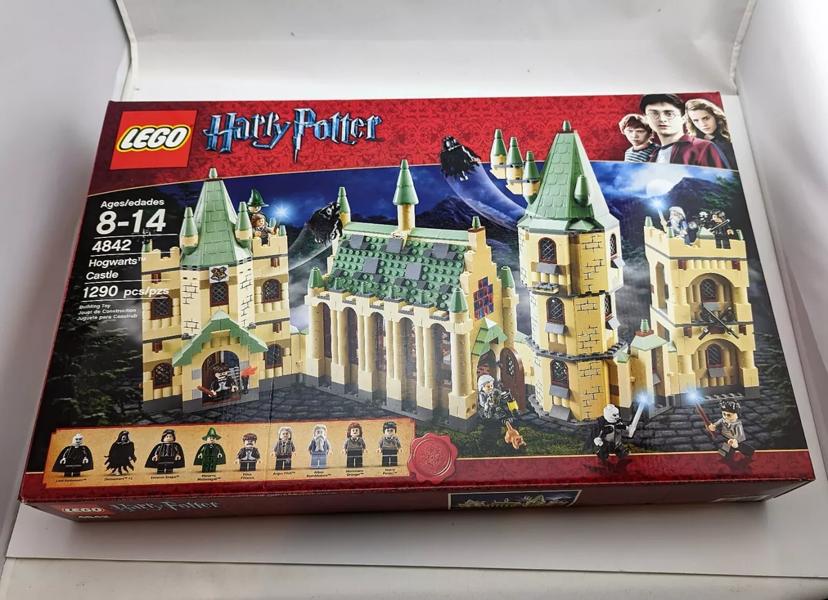 LEGO Harry Potter Hogwart's Castle 4842 (Discontinued by manufacturer)