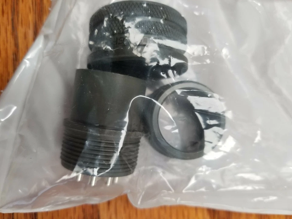 Amphenol mil-spec 9-pin Connector  97-3106A20-16P (MS3106A-20-16P) - Image 3 of 3