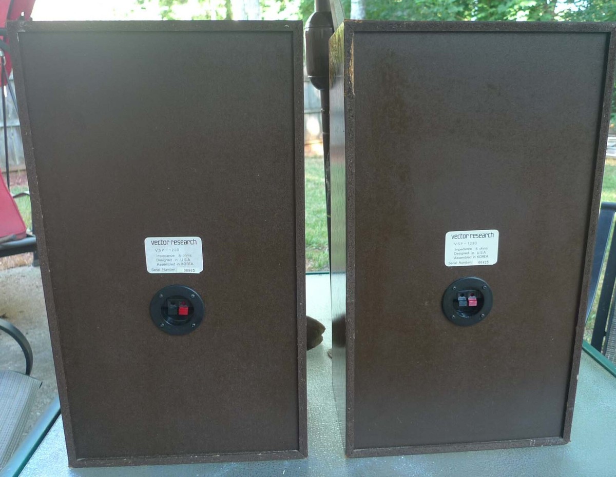 VSP 1230 Vector Research 3 Way 100W Speakers 12