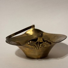 Gatco Vintage Solid Brass Basket Scalloped Grape Motif Swing Handle