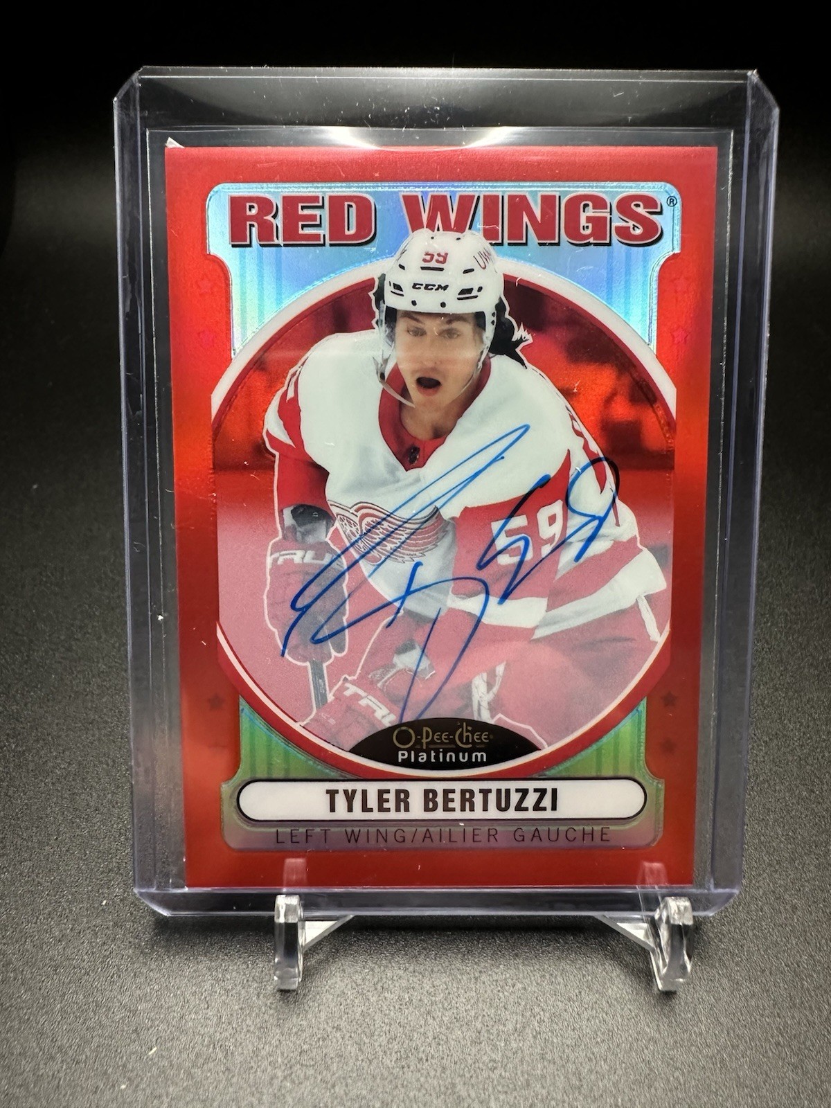 2021-22 O-Pee-Chee Platinum Retro Red Rainbow Tyler Bertuzzi #R-26 Auto