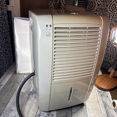 Frigidaire 50 pt Dehumidifier - FDL50S1 - Used