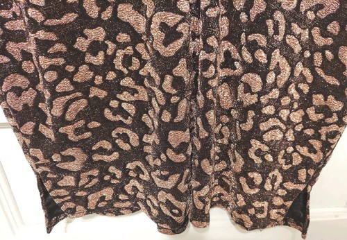 Nwts ADRIENNE Ladies Size Medium Oversize Shiny Leopard V-Neck SS Tunic Top - Picture 4 of 9