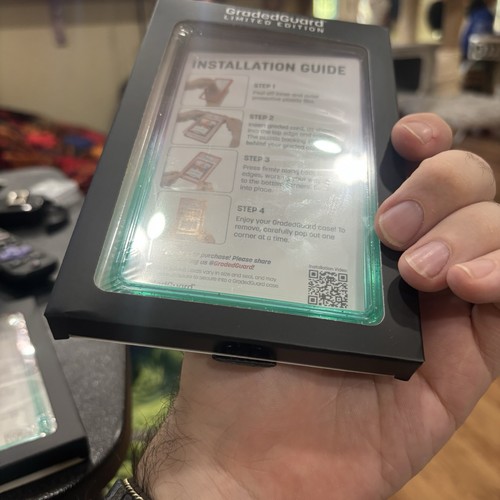 GradedGuard CGC Labyrinth Graded Guard Card Protector Edizione Limitata IN MANO - Foto 7 di 8