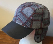 GAP Lightweight Fleece Ear Flap Trapper Hat Cap - Size L/XL - Gray/Red Plaid