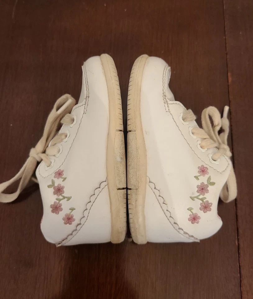 Stride Rite SRT Emilia кожаная обувь ребенка ясельного возраста девочек размер 4,5 M белый и розовый цветочный - Изображение 2 из 4