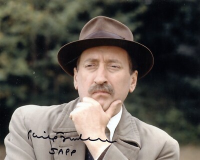 Poirot TV crime drama 8x10 photo signed by Philip Jackson as Inspector Japp -No3