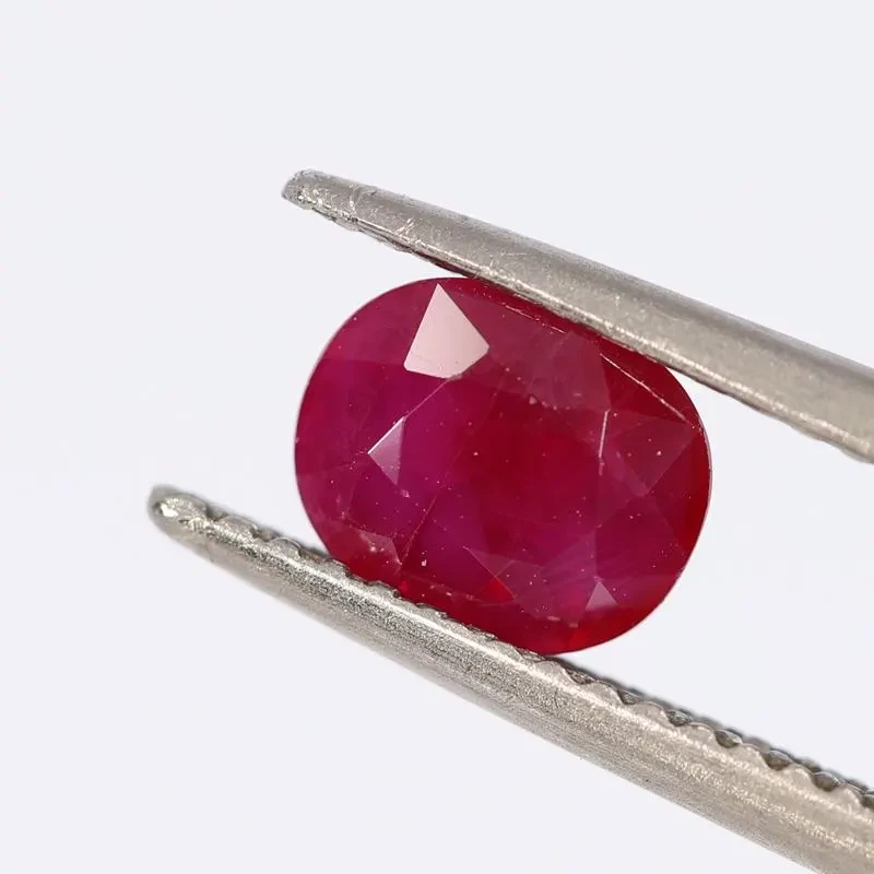 GGT Certified Natural Burma Heated Ruby 1.27cts Purplish Red Color From Myanmar - Image 4 of 4