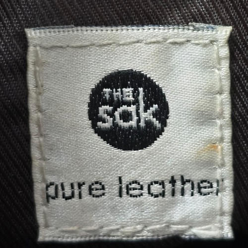 Bolso hobo de hombro con una correa de cuero marrón oscuro The Sak con bolsillos de viaje - Imagen 5 de 15